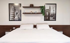 Lindos Studios Centro/Wifi/Garagem